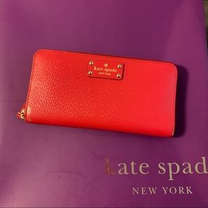 Kate Spade Zip Around Wallet